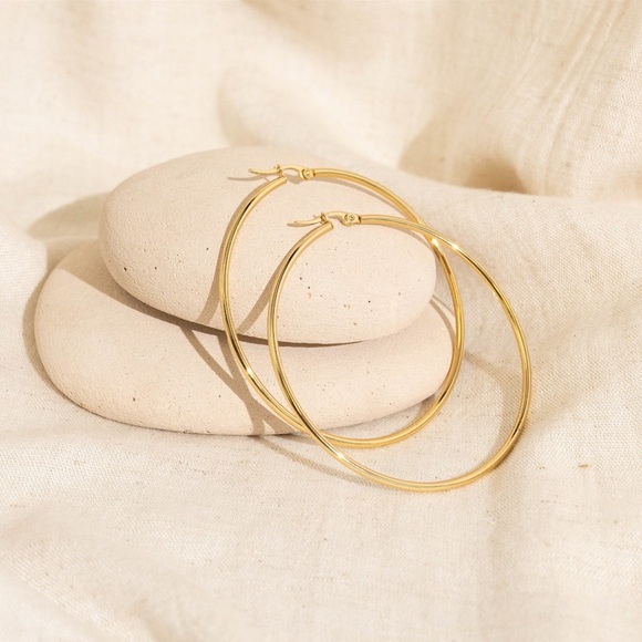 18K Gold NIB PVD Stainless Steel Oversized Hoop Earrings – 60mm - Picture 2 of 7